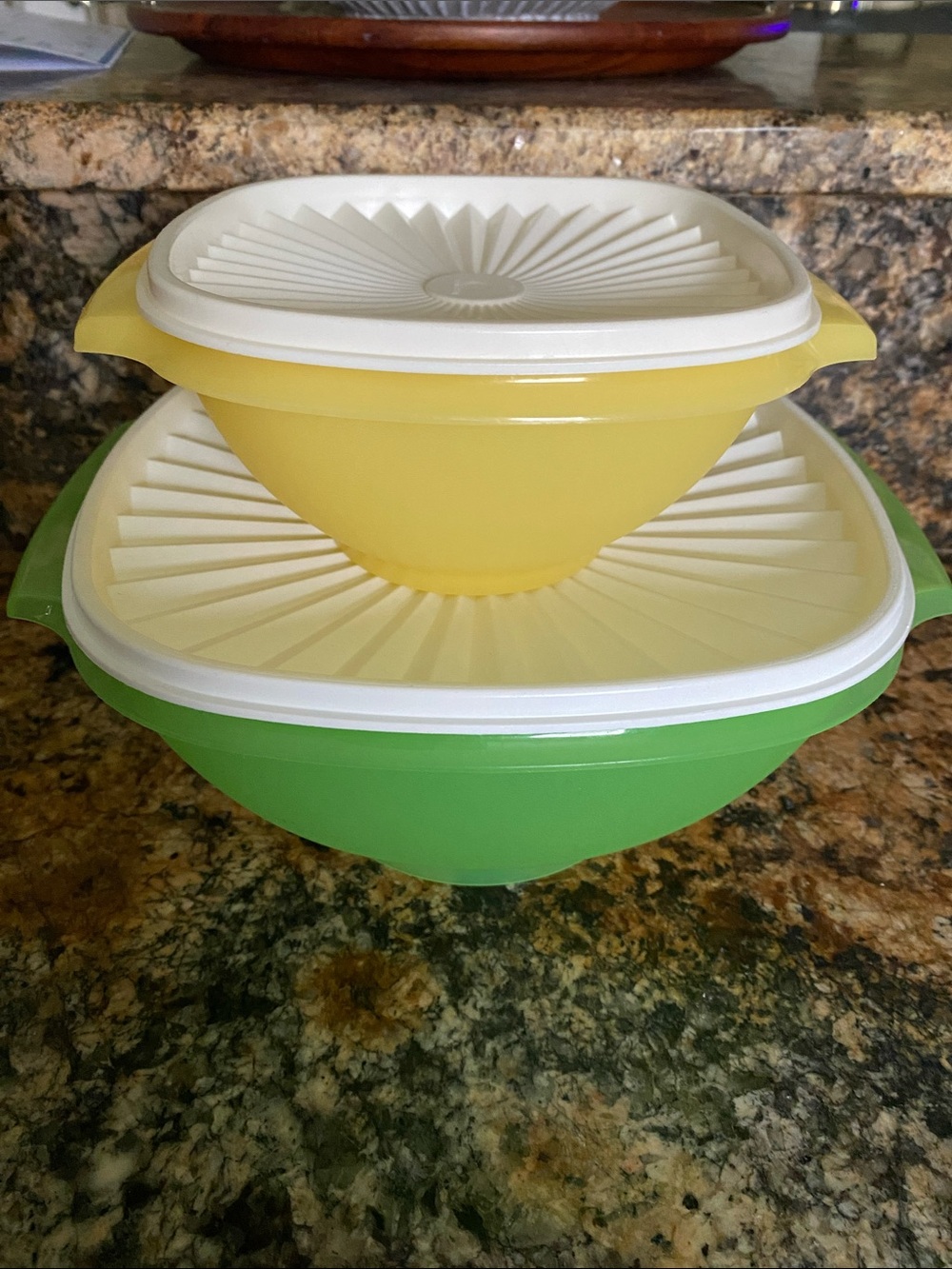 Bundle of 2 vintage Tupperware Servalier bowls with lids